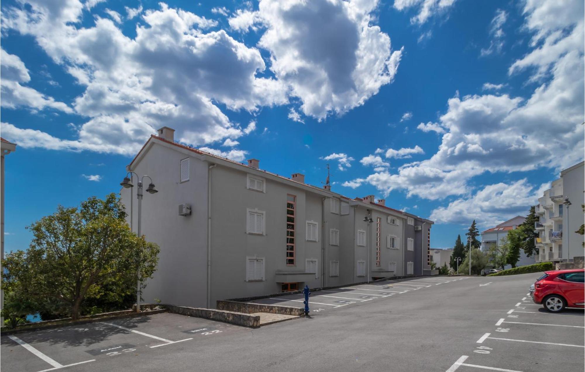 Lovely Apartment In Selce With House Sea View Exteriör bild