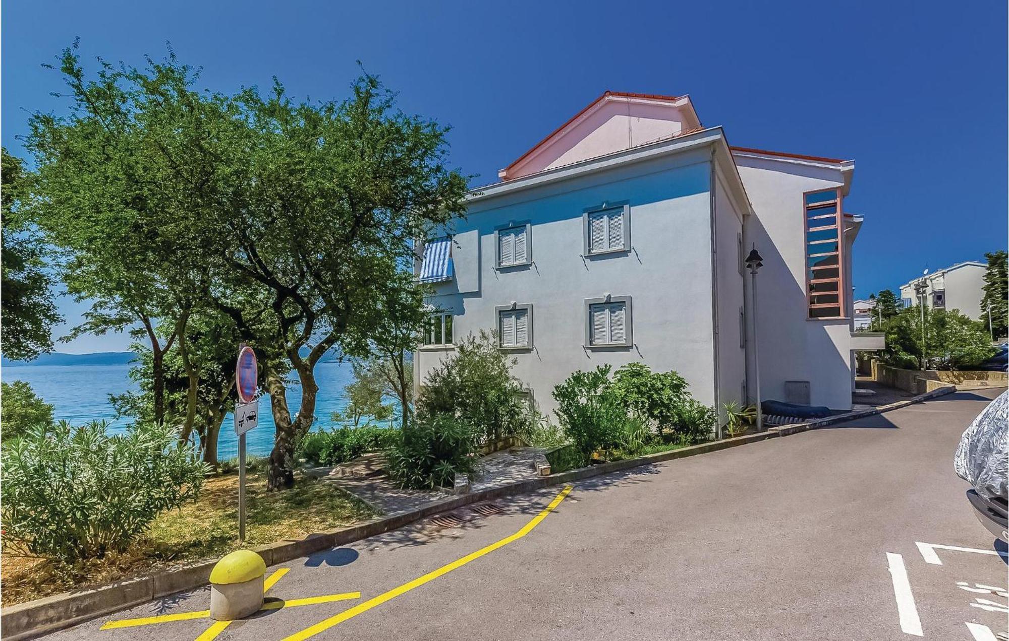 Lovely Apartment In Selce With House Sea View Exteriör bild